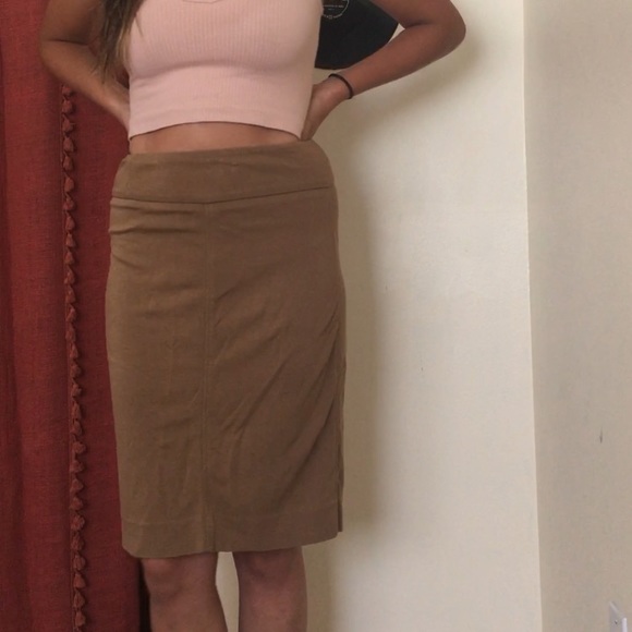 BCBGMAXAZRIA tan pencil skirt - Picture 1 of 4